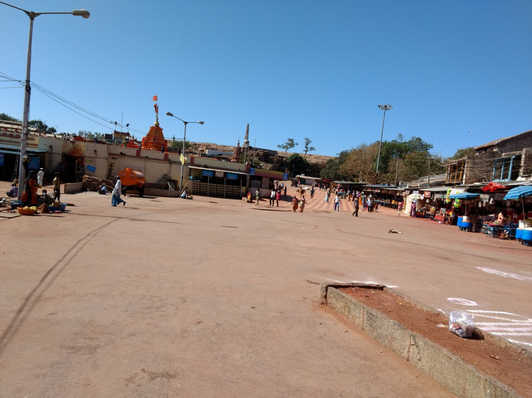 Shree Renukaa Yallamma Devi Temple-Saundatti必去景点