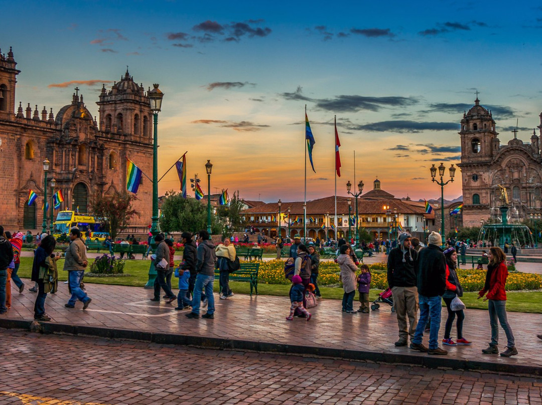 Jungle World Travels - Day Tours-利马必去景点