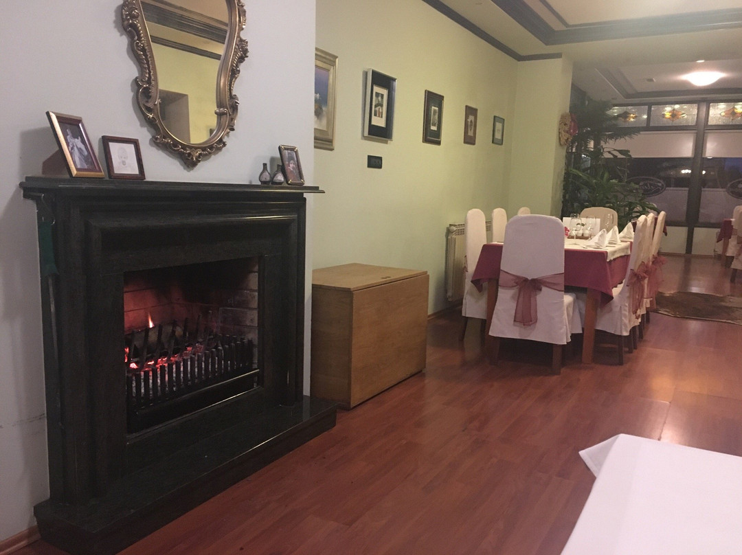 萨莫博尔餐馆和美食-Zeleni papar