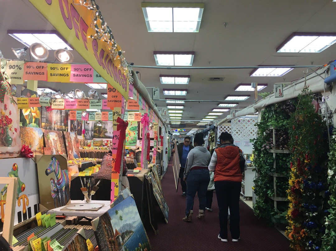 Fantastic Indoor Swap Meet-拉斯维加斯必去景点