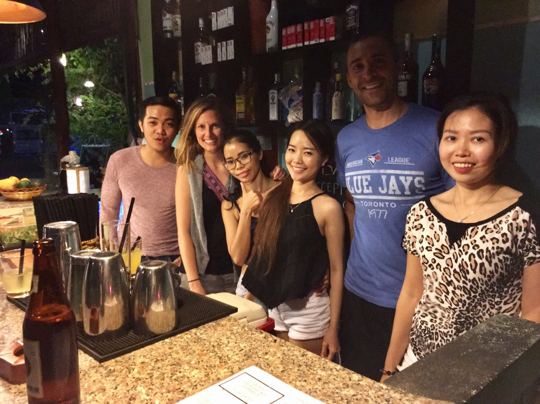 Chinaski's Bar-Duong To必去景点