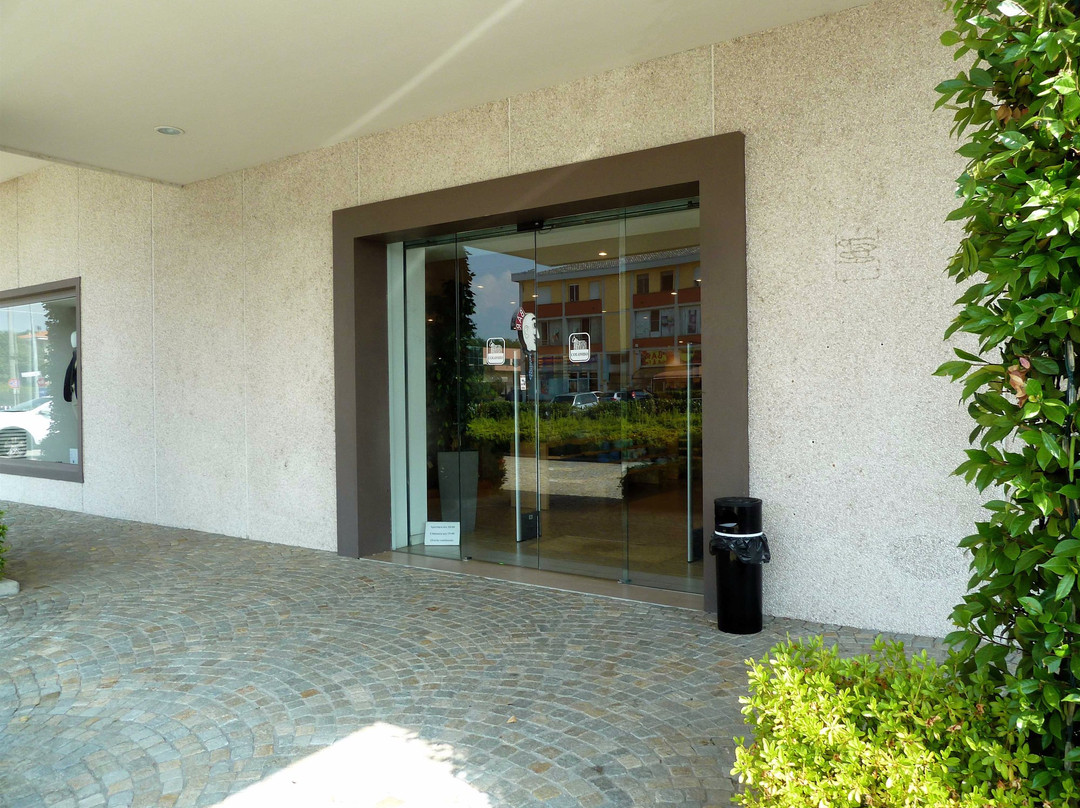 Outlet Lanificio Colombo景点图片