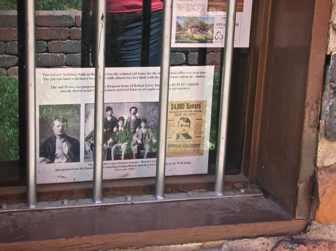 Ancestor Square-圣乔治必去景点