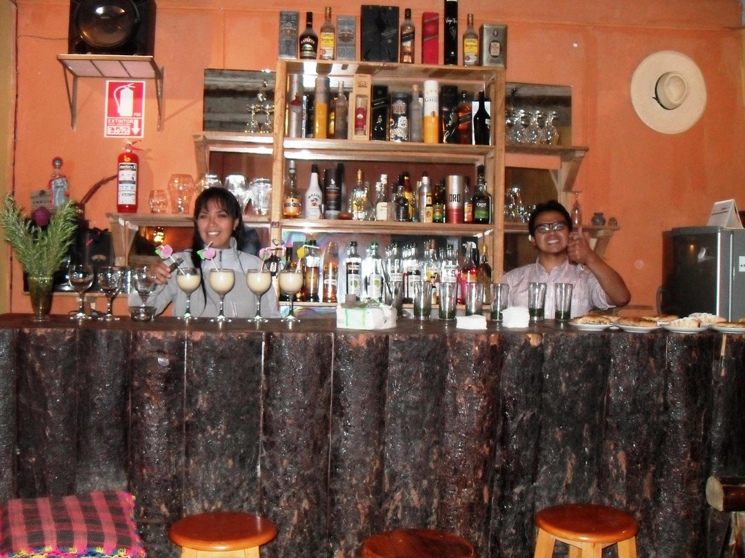 Chavin de Huantar餐馆和美食-Mama Raywana Cafe Bar