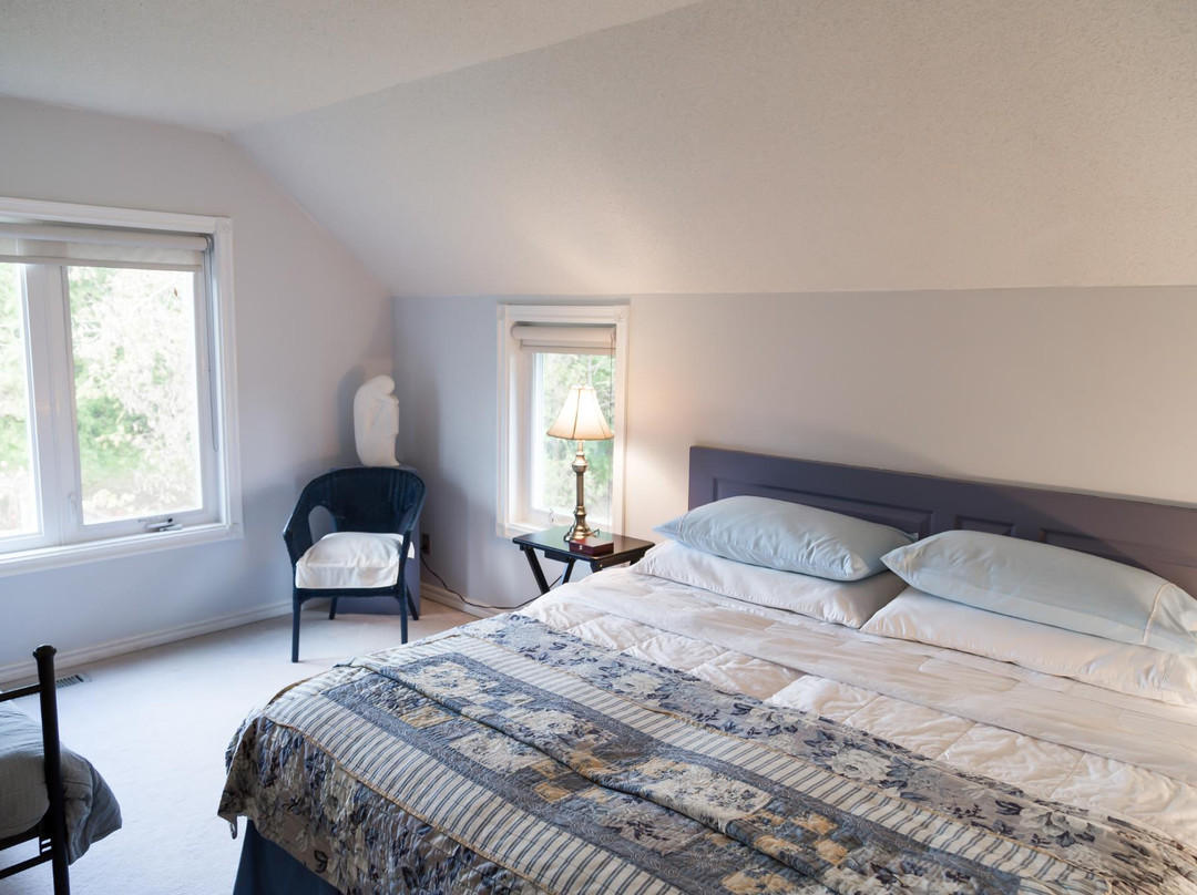 Gypsy by the Lake B&B主图