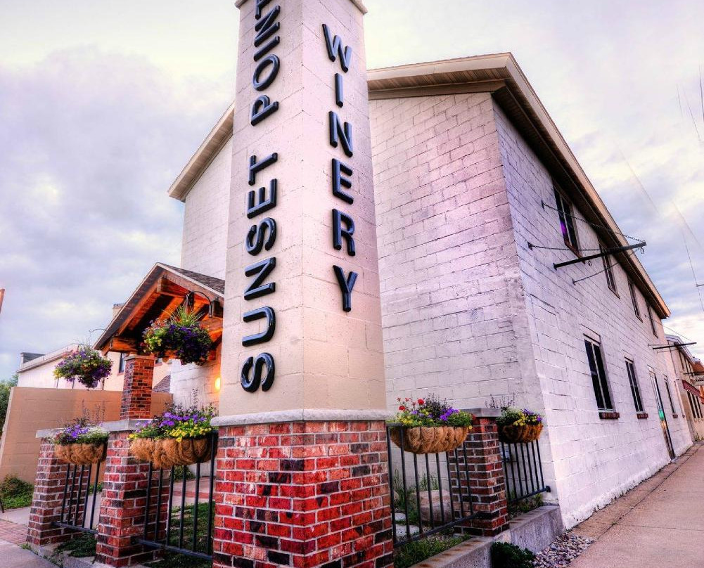 Sunset Point Winery景点图片