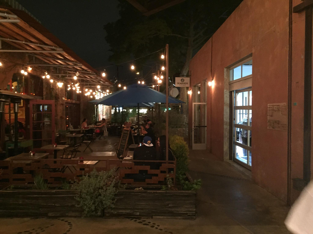 The Lab Anti-Mall-科斯塔梅沙必去景点