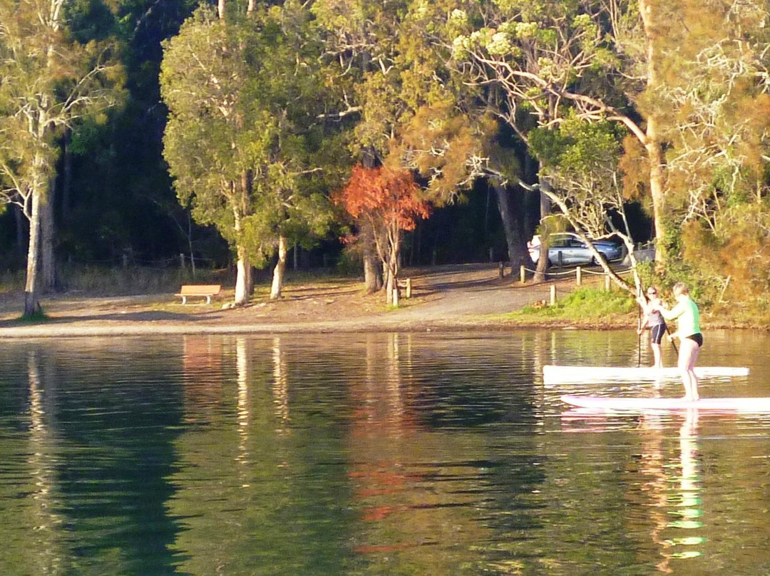 Stand Up Paddle Queens Lake-Lakewood必去景点