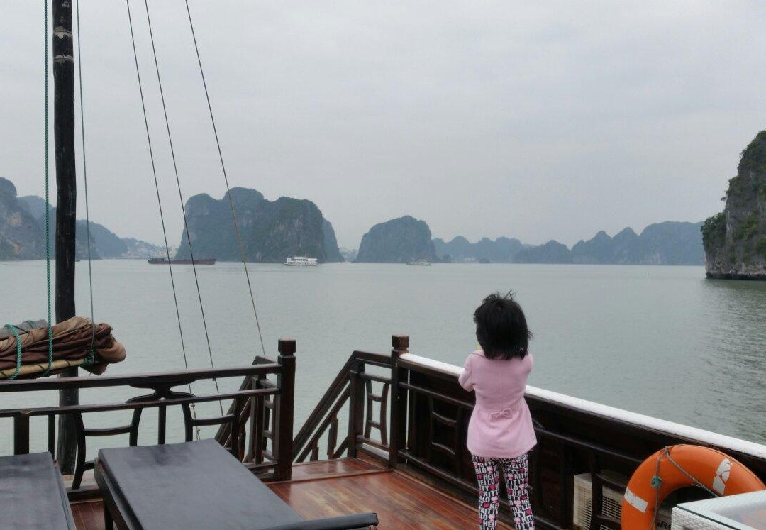 Paloma Cruise景点图片