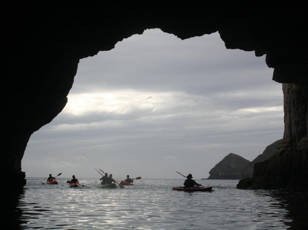 Kayak Cabo de Gata - Toyo Aventura-加塔角必去景点