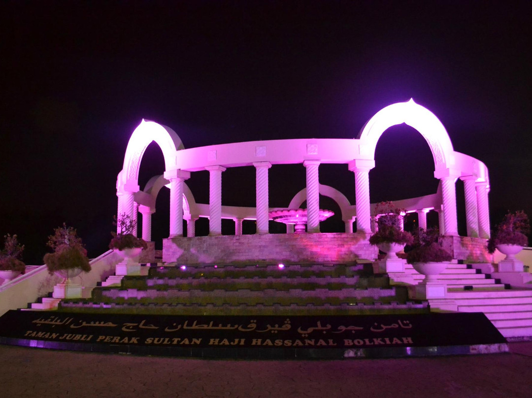 Jubilee Park-斯里巴加湾必去景点
