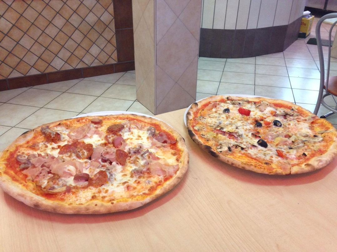San Donino餐馆和美食-Pizzeria Piera Bologna