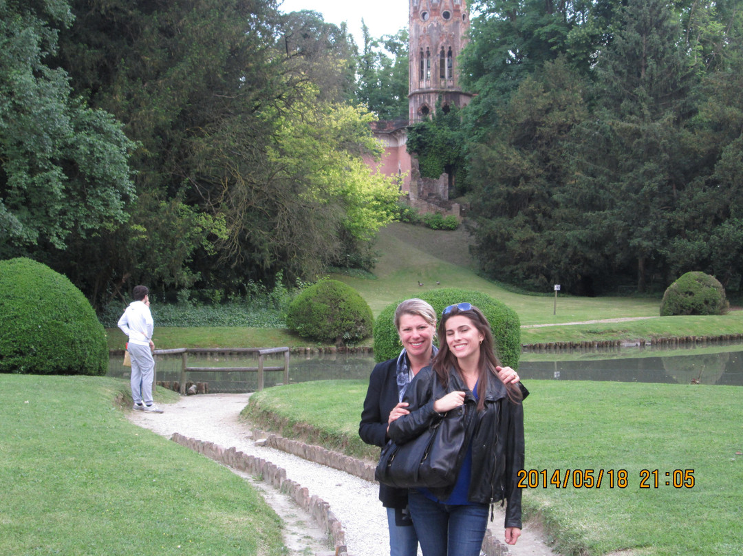 Castelletto e Grotte del Belvedere-米兰诺必去景点