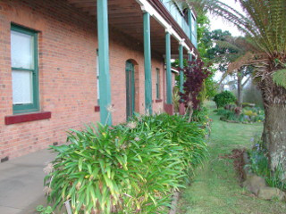 Kingsley House Olde World Accommodation主图