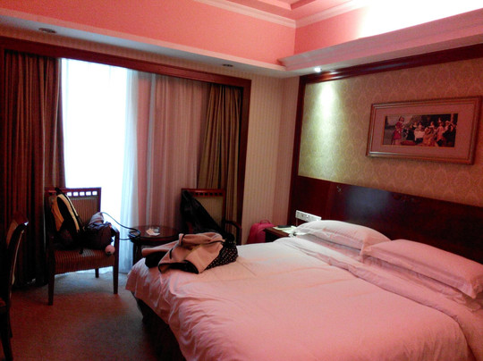 深圳维也纳酒店大学城店主图