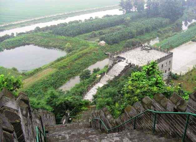 虎山长城-宽甸满族自治县必去景点