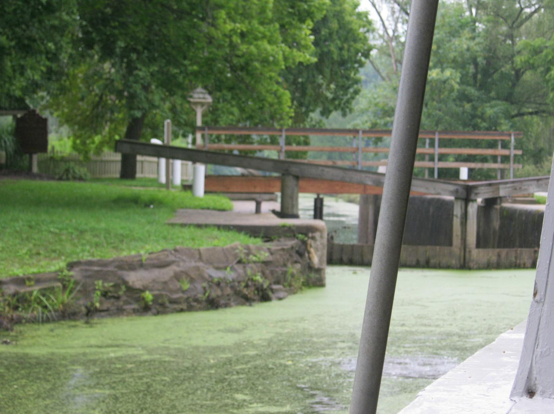 Canal Fulton Canalway Center景点图片