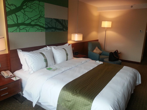 深圳东华假日酒店主图