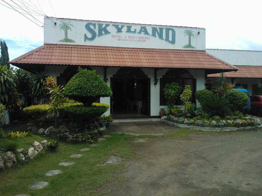 Skyland Hotel and Restaurant主图