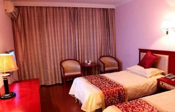 望秀山大酒店主图