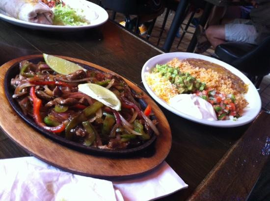 Williams Bay餐馆和美食-Lucke's Cantina