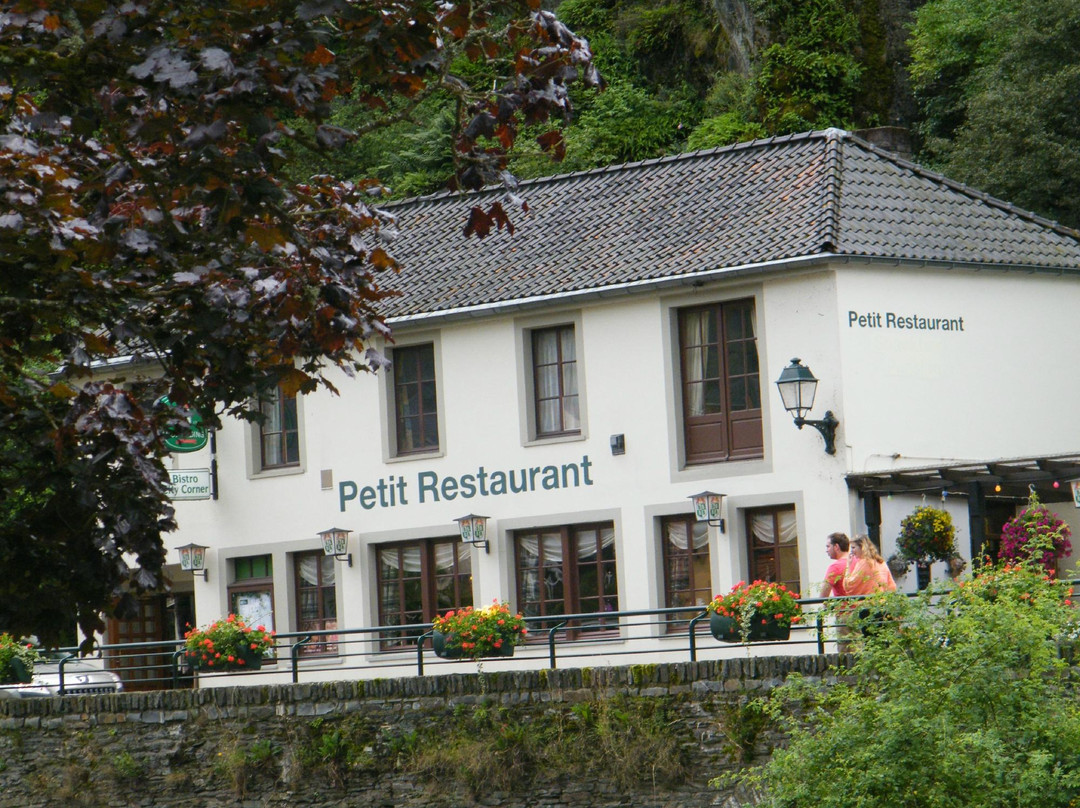 维安登餐馆和美食-Petit restaurant Bistro city corner