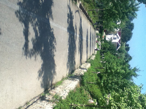 优龙红酒庄园主图