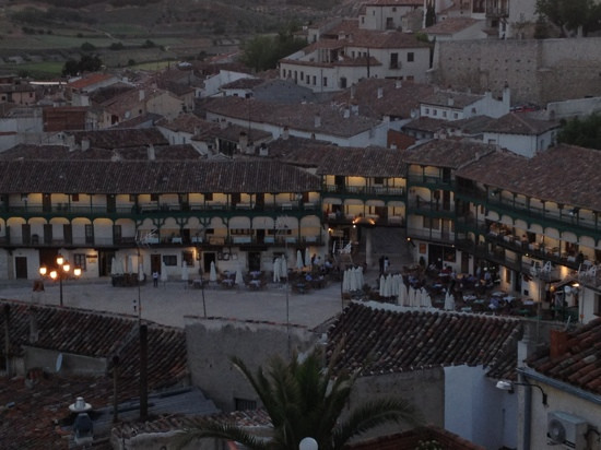 Terrazas a la plaza主图