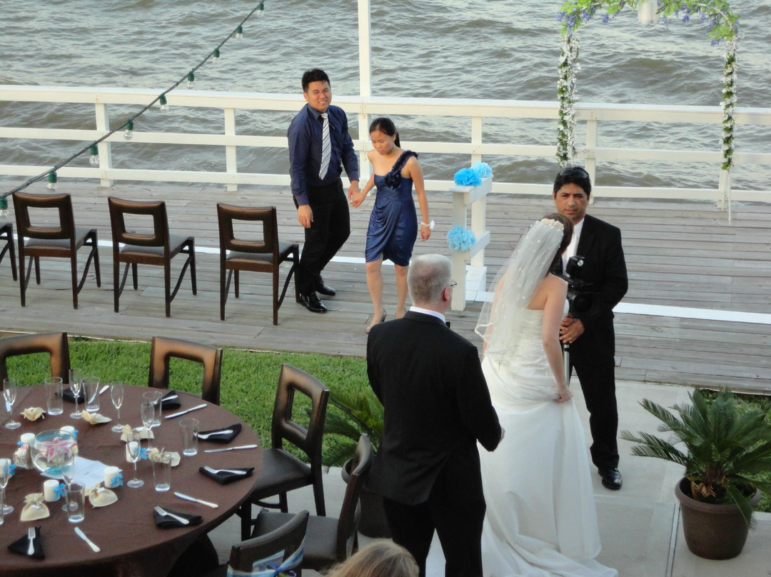 Captain's Quarters主图