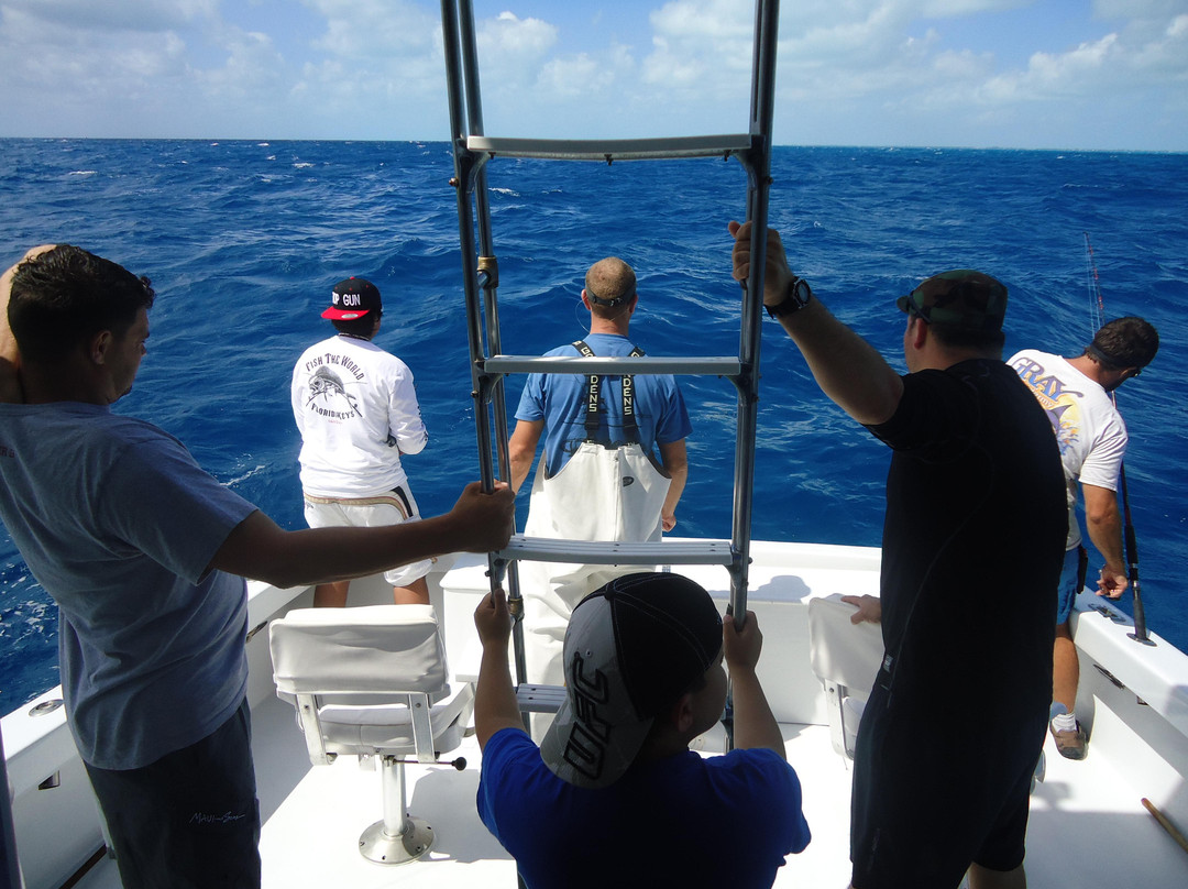 Drop Back Fishing Charters-伊斯拉摩拉达必去景点