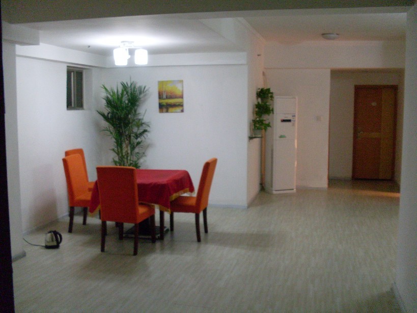 王府井商务公寓-客卧