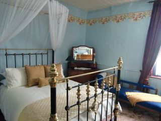Mrs Currie's House-客卧