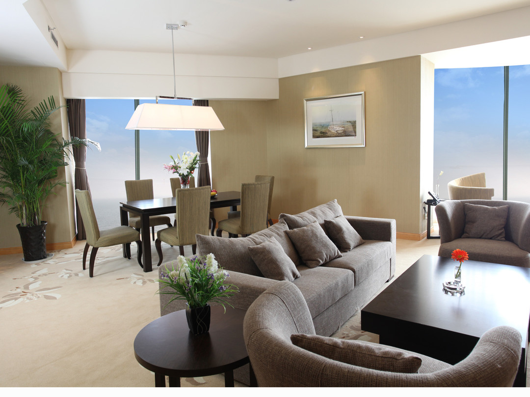 秦皇国际大酒店主图