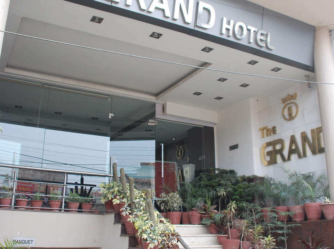 The Grand Hotel主图