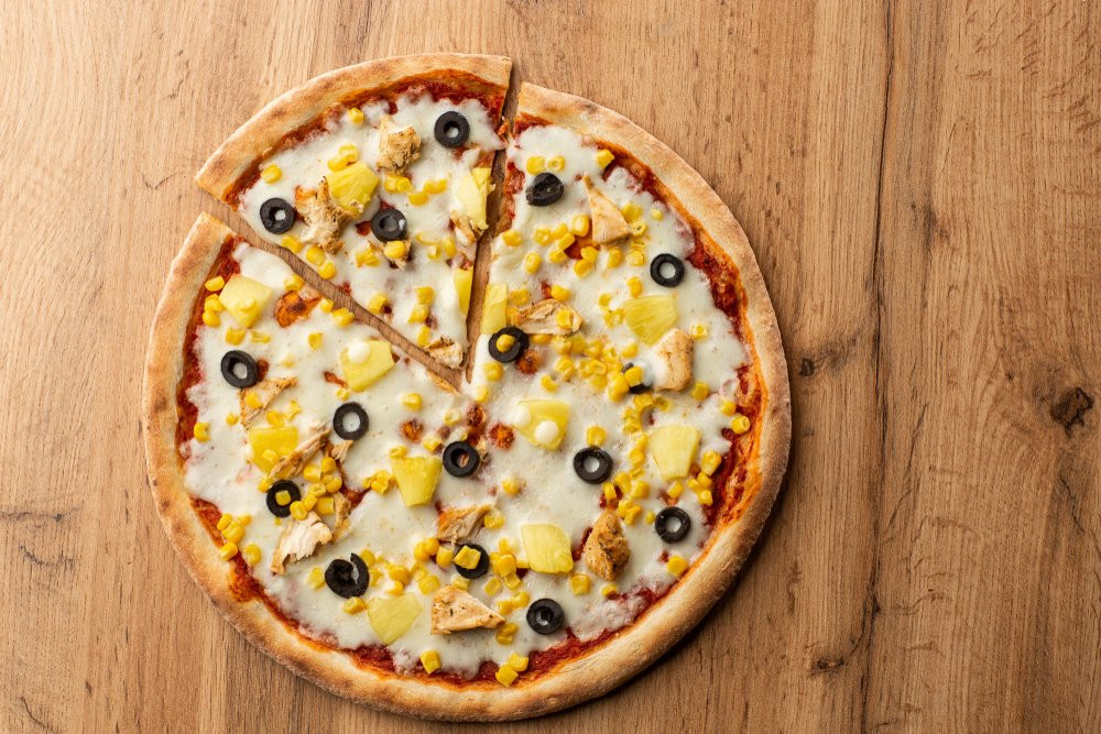 Cheesy Bite Pizza and Kebabs