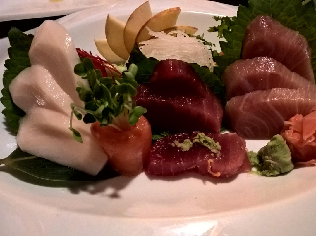 Shu's Sushi Bar and Grill