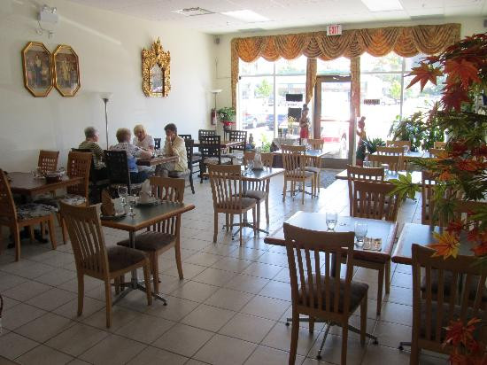 瓦沙加海滩餐馆和美食-Katmanis Thai Restaurant