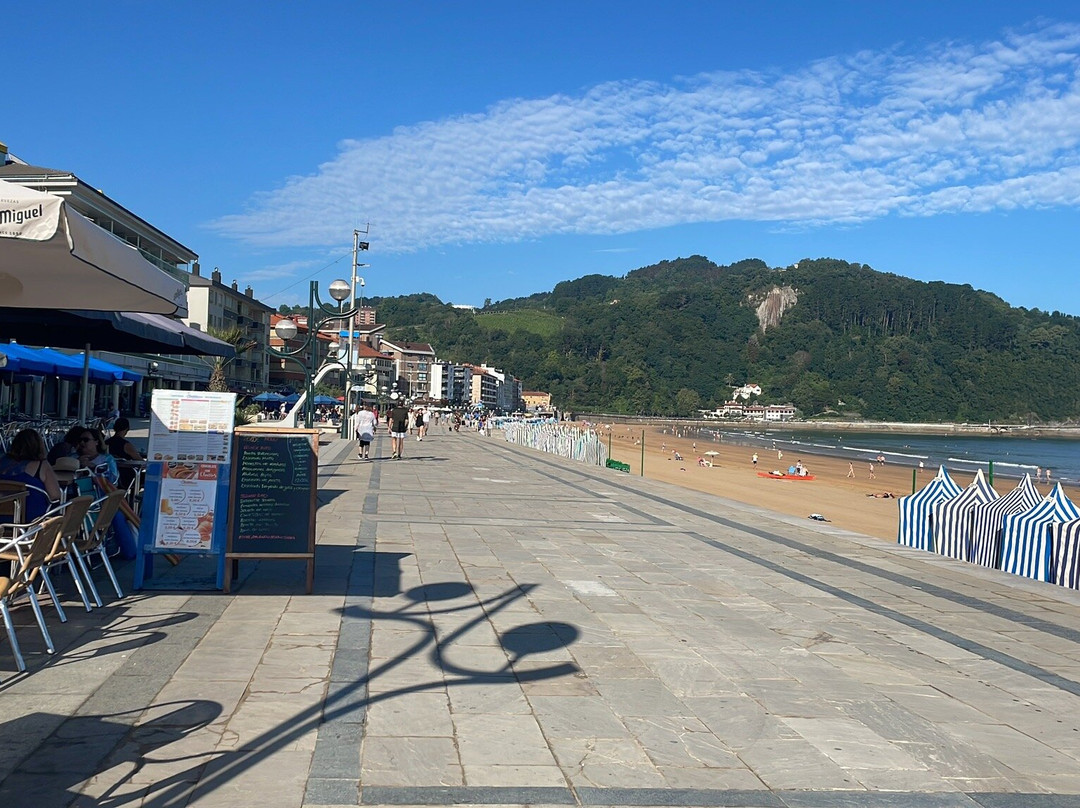 Playa de Zarautz景点图片