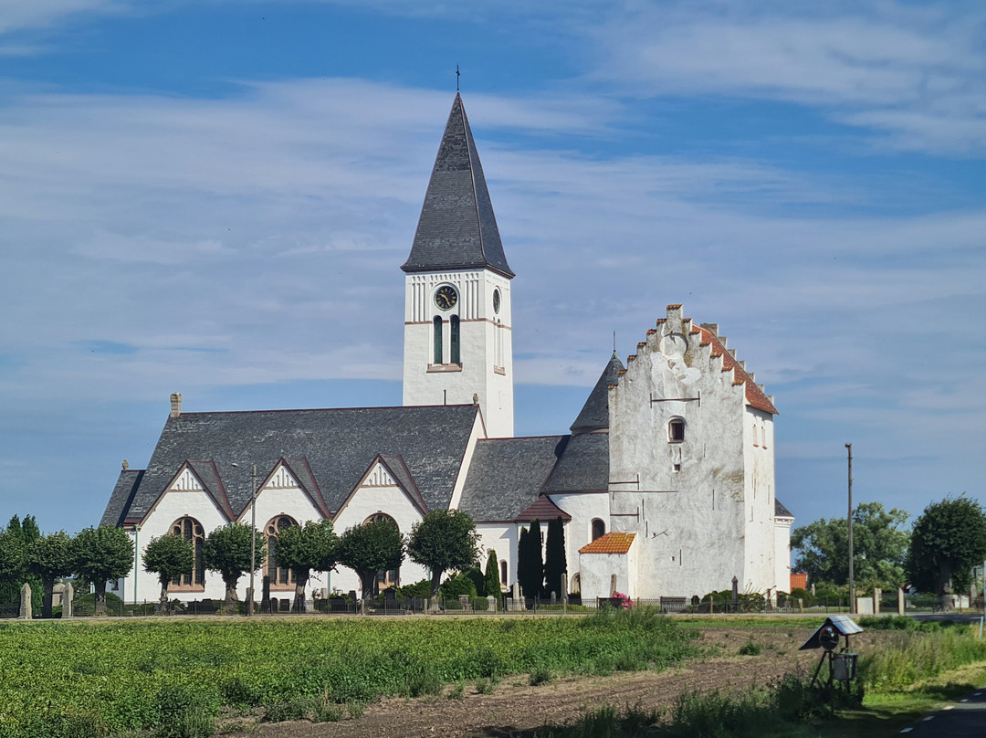 Valleberga Kyrka-Loderup必去景点