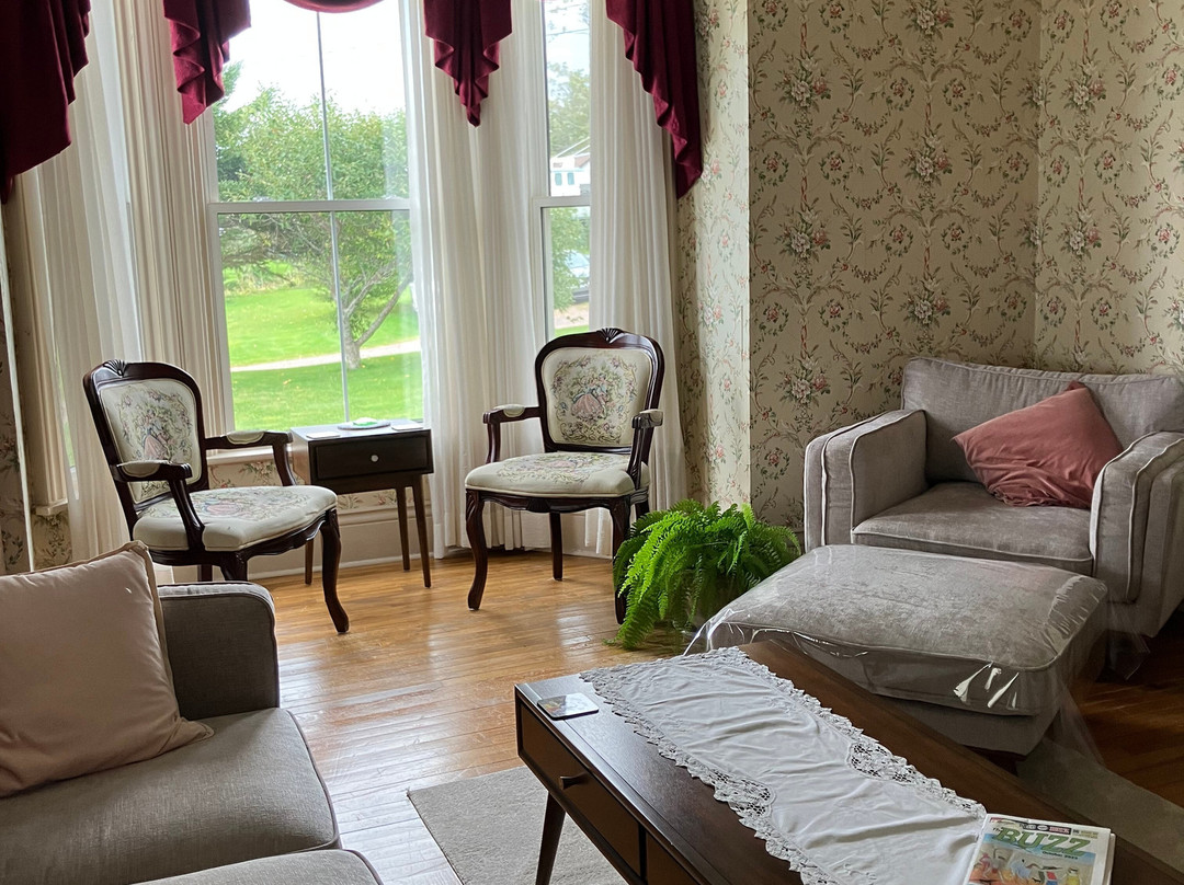 Points East Coastal Inn主图