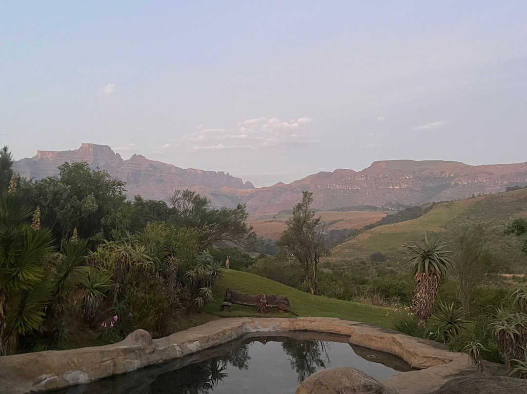 Inkunzi Cave & Zulu Hut主图