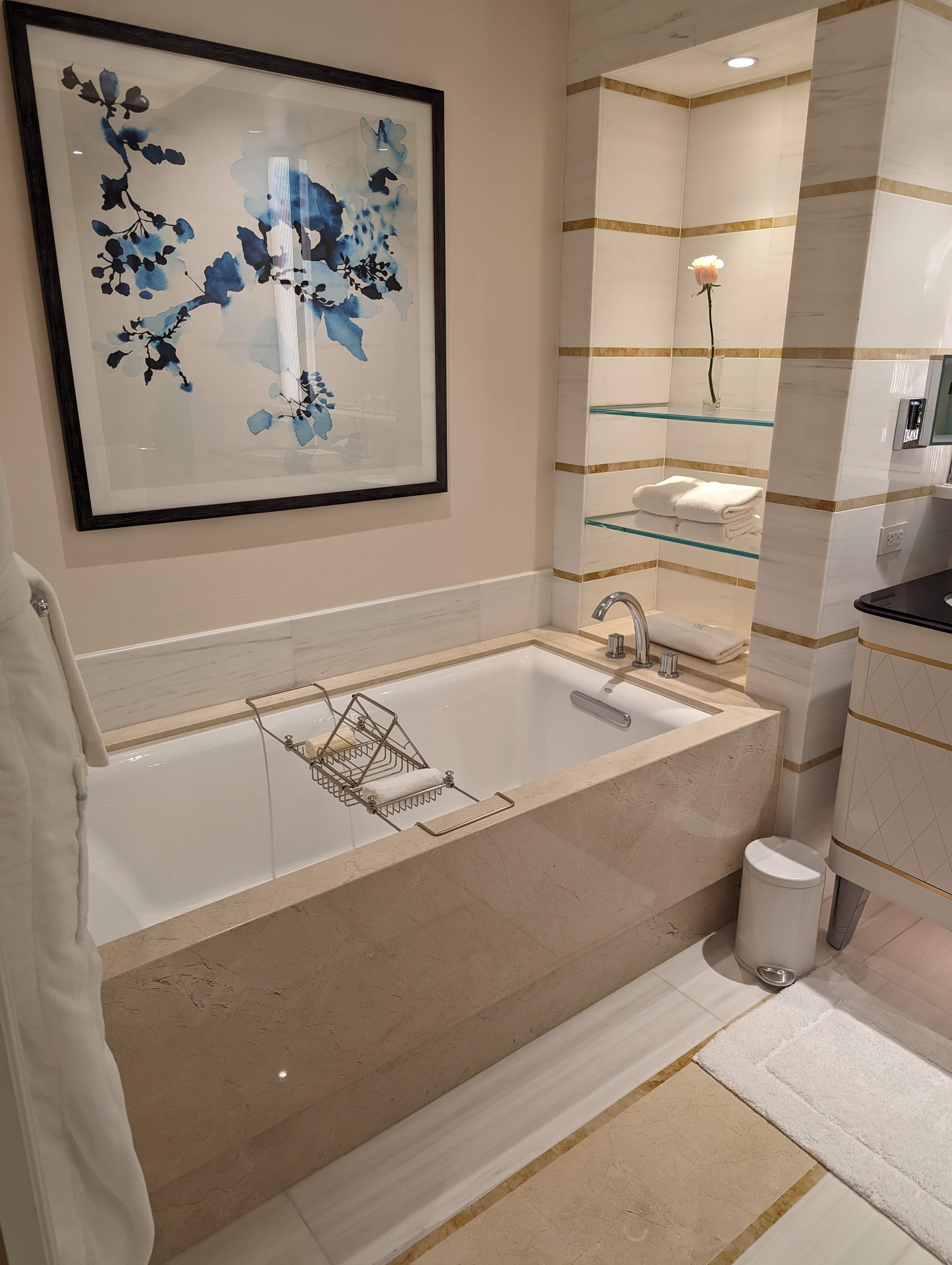 Waldorf Astoria Beverly Hills-浴室