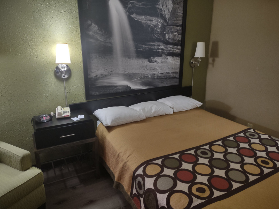 Super 8 by Wyndham Mendota主图