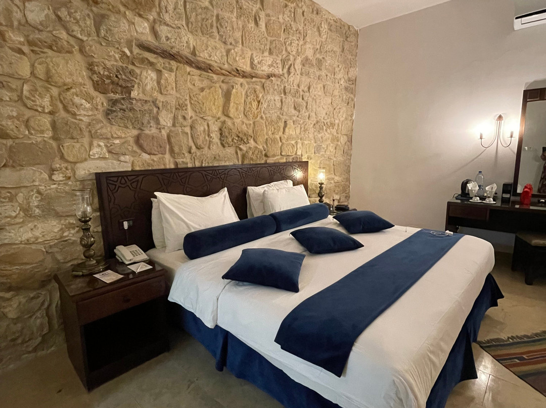 Old Village Resort主图