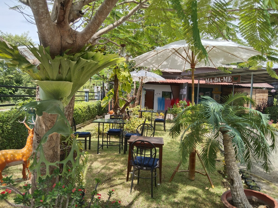 MA-DA-ME Cafe Garden