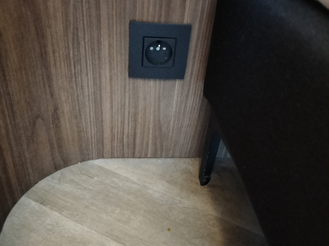 布鲁塞尔潘通酒店主图