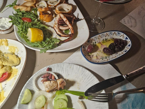 Thinalos Seafood Restaurant