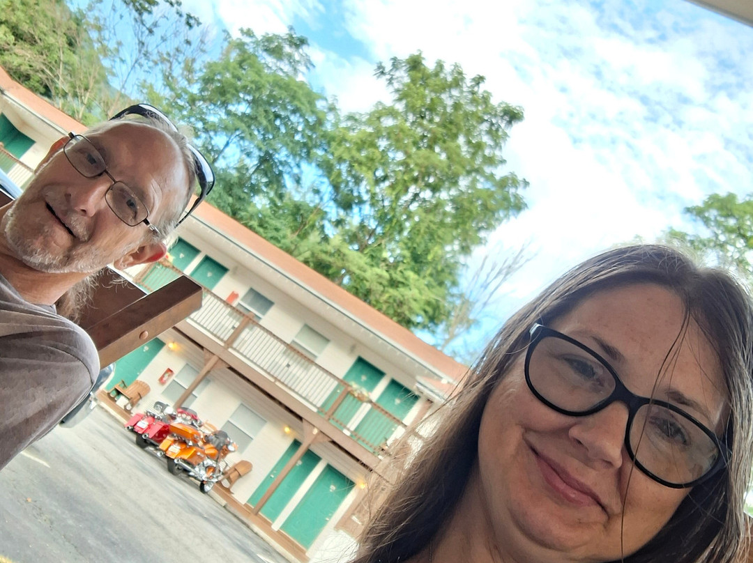 Maggie Valley Creekside Lodge主图