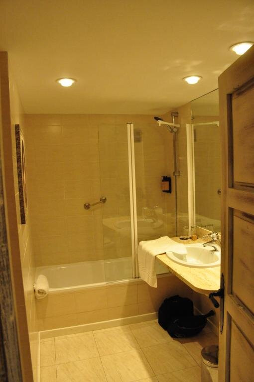 Hotel Luze El Toro Hotel主图