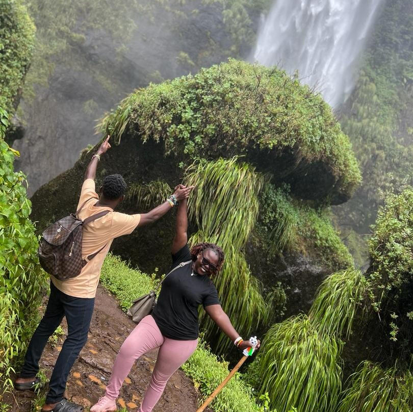 WORLD BLOSSOM SAFARIS-坎帕拉必去景点